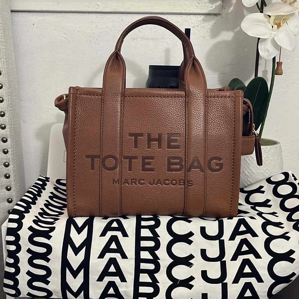 MINI Marc Jacobs Tote Bag in Argan Oil